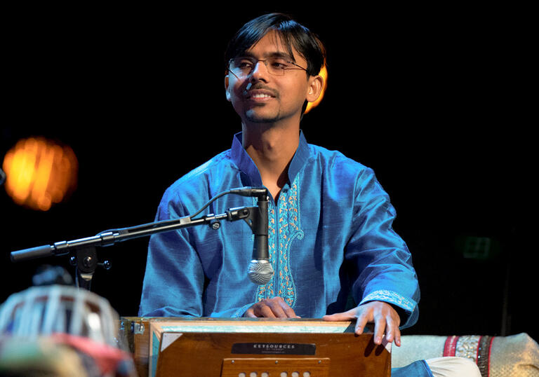 Image of Tanmay Deochake on stage